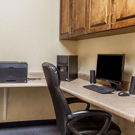 Quality Inn Burlington Near Hwy 34 Екстер'єр фото